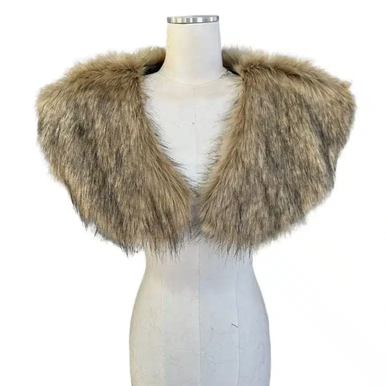 Cape en fourrure Viking médiévale femme - Beige